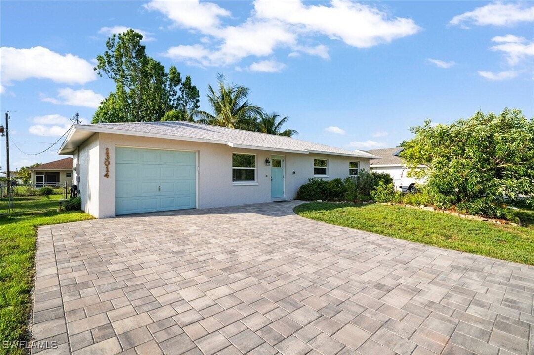 13014 Seventh St in Ft. Myers, FL - Building Photo