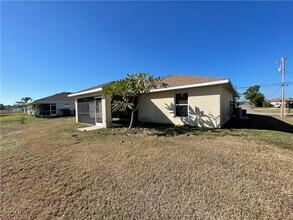 2639 NW 24th Pl in Cape Coral, FL - Building Photo - Building Photo