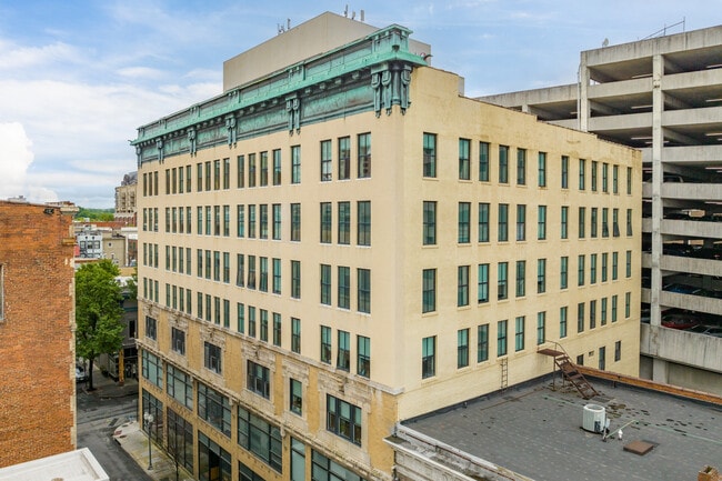 Parkway 301 in Roanoke, VA - Building Photo - Primary Photo