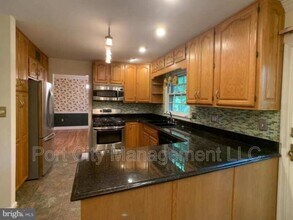 10902 Swansfield Rd in Columbia, MD - Building Photo - Building Photo