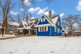 4941 Montgomery Ave in Downers Grove, IL - Building Photo - Building Photo