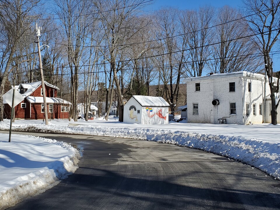 4 Court Ave in Greenwood Lake, NY - Building Photo