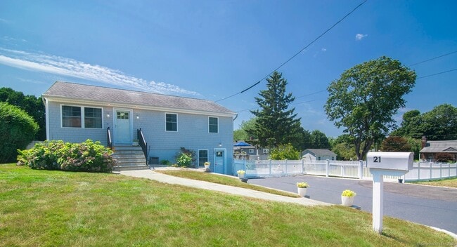 property at 21 Overlook Ave