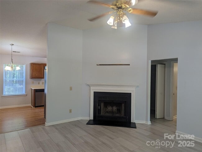 109 Julius Ln in Mooresville, NC - Building Photo - Building Photo