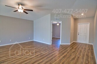 5204 S San Mateo Dr in North Port, FL - Building Photo - Building Photo