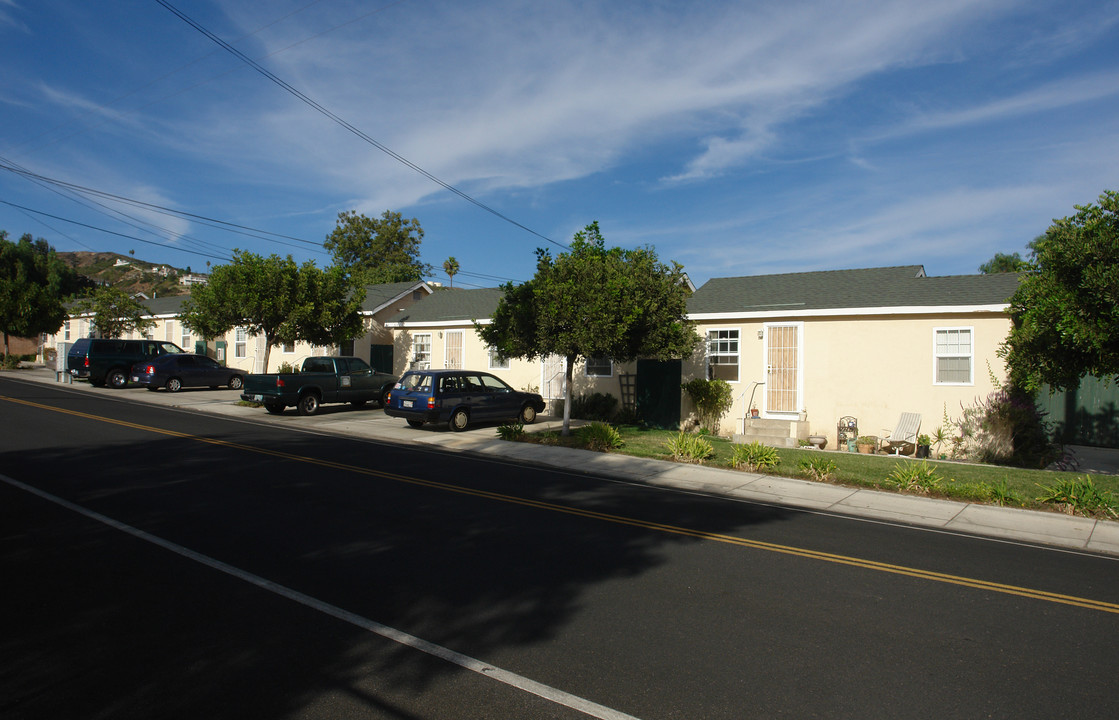 510-540 Anacapa Dr in Camarillo, CA - Building Photo