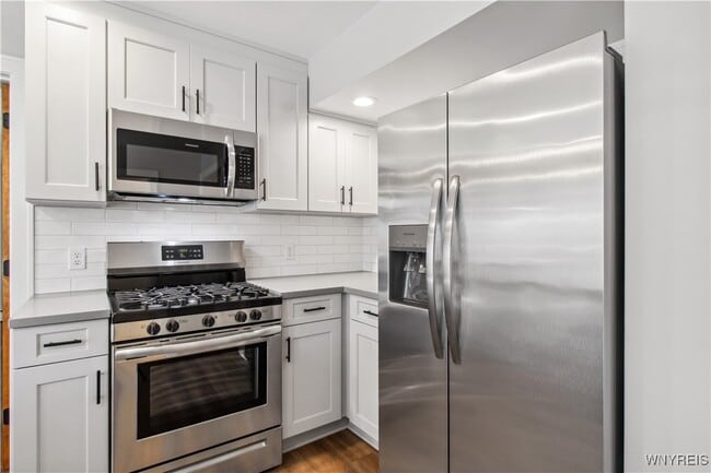 property at 6450 Chestnut Ridge Rd