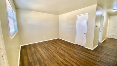2730 E 3rd St in Lubbock, TX - Building Photo - Building Photo
