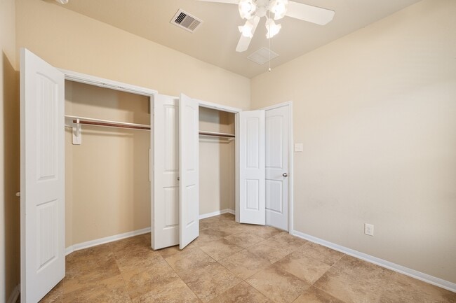 property at 207 Lockridge Hill Ln