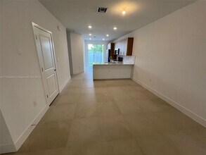 149 SW 170th Ave in Pembroke Pines, FL - Building Photo - Building Photo