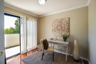 250 Chilpancingo Pkwy in Pleasant Hill, CA - Building Photo - Building Photo