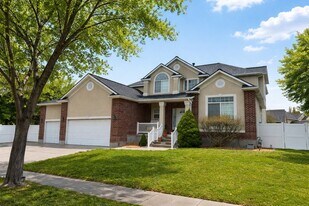 2824 W Ivory Way in Taylorsville, UT - Building Photo