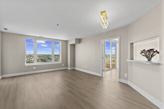 100 Harborview Dr, Unit 1312 in Baltimore, MD - Foto de edificio - Building Photo