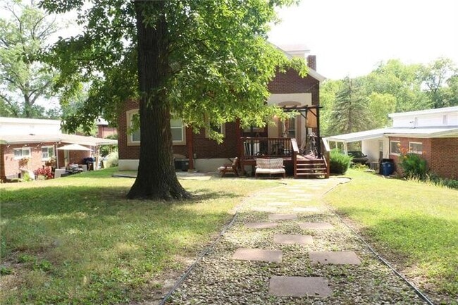 property at 7415 Wellington Ave