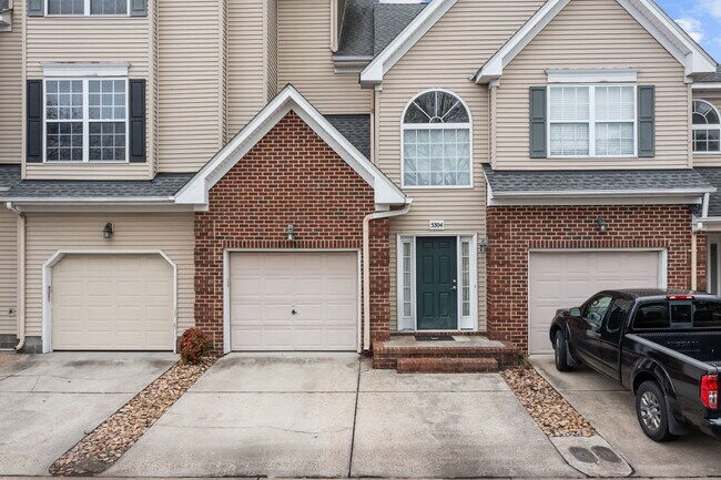 5304 Summer Crescent in Virginia Beach, VA - Building Photo - Building Photo