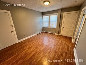 1299 S Main St in Palmer, MA - Building Photo - Building Photo