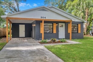 304 W Idlewild Ave in Tampa, FL - Building Photo