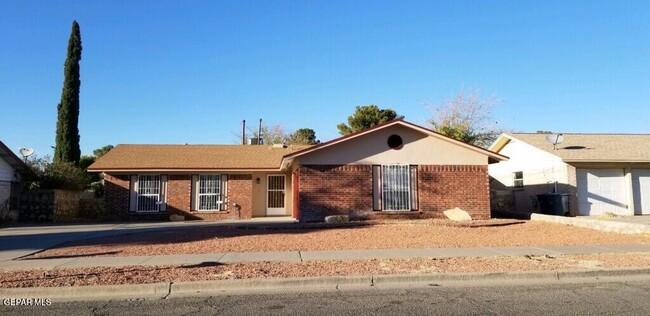 11365 Bob Mitchell Dr in El Paso, TX - Building Photo - Building Photo