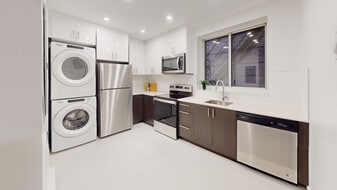 5881 Monkland in Montréal, QC - Building Photo