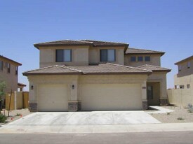 15710 N 172nd Ln in Surprise, AZ - Building Photo