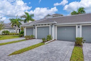 12390 Wellen Golf St in Venice, FL - Building Photo