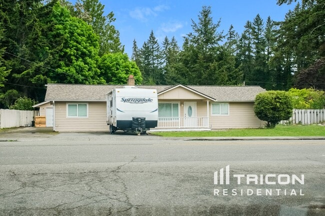 property at 2607 Madrona Dr SE