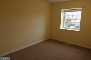 3514 Cranmer Mews in Woodbridge, VA - Building Photo