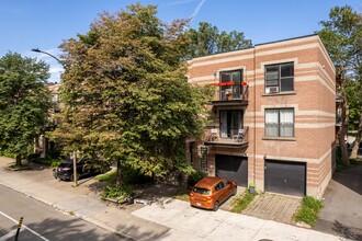 2655 Saint-Jacques Rue in Montréal, QC - Building Photo - Building Photo