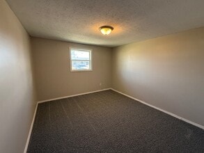 5 Lee St, Unit 5b in Martinsville, IN - Building Photo - Building Photo