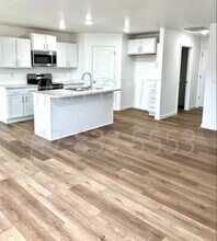 478 E Lennox St in Willard, MO - Building Photo - Building Photo