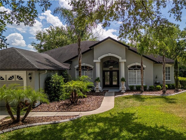5308 Twin Creeks Dr in Valrico, FL - Building Photo - Building Photo