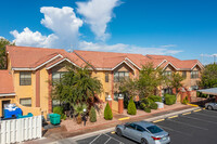 Flamingo Bay Club Apartments in Las Vegas, NV - Foto de edificio - Primary Photo