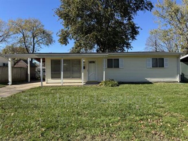 1705 Kay Dr in Florissant, MO - Building Photo - Building Photo