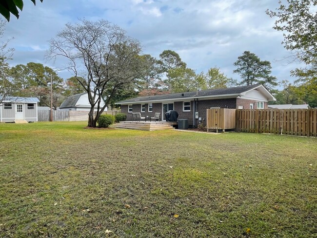 408 Lynette Dr in Wilmington, NC - Building Photo - Building Photo