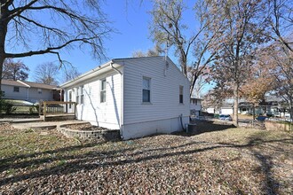 1419 Todd St in Platte City, MO - Foto de edificio - Building Photo