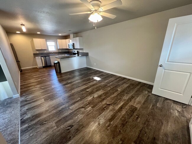 7832 Jacqueline Way in White City, OR - Building Photo - Building Photo