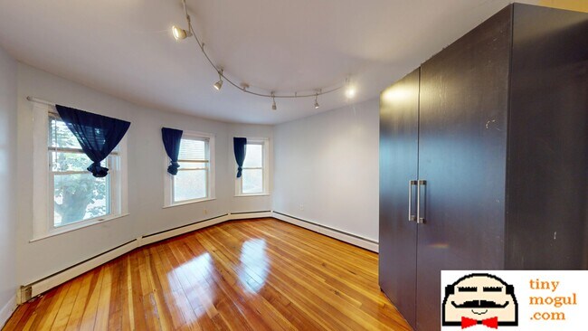 46 Middle St in Boston, MA - Foto de edificio - Building Photo