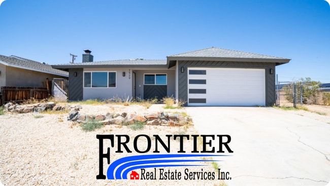 1529 Mayo St in Ridgecrest, CA - Foto de edificio - Building Photo