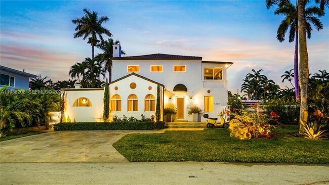 property at 1201 NE 85th St