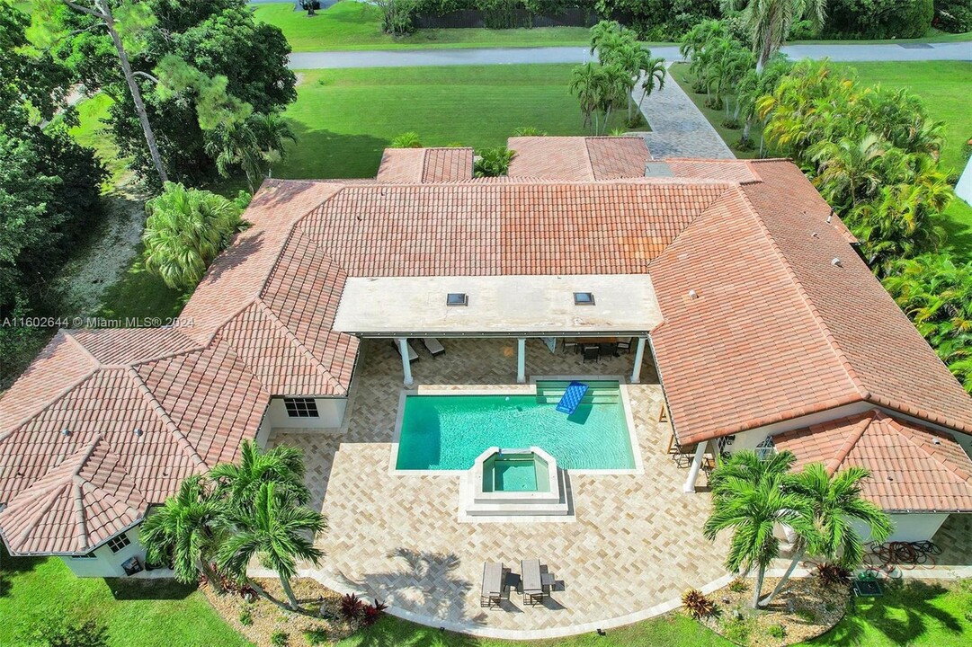 22180 Woodset Ln in Boca Raton, FL - Foto de edificio