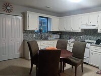 606 Vincent St photo'