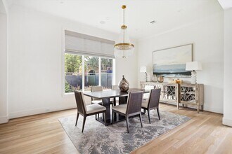 1207 Nantucket Dr in Houston, TX - Building Photo - Building Photo