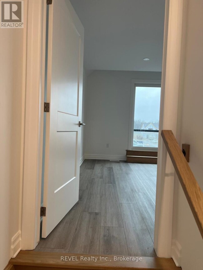 7426 Parkside Rd in Niagara Falls, ON - Building Photo - Building Photo