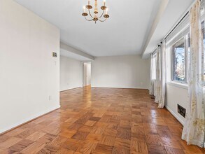 10613 Montrose Ave in Bethesda, MD - Building Photo - Building Photo