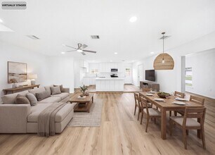 7954 Glenvista St in Houston, TX - Building Photo - Building Photo