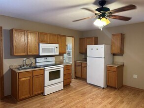 2318 Manvel Rd in Pearland, TX - Building Photo - Building Photo