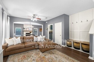 545 Stonebrook Dr in Cibolo, TX - Building Photo - Building Photo