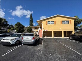 1427 NE 56th St in Fort Lauderdale, FL - Building Photo