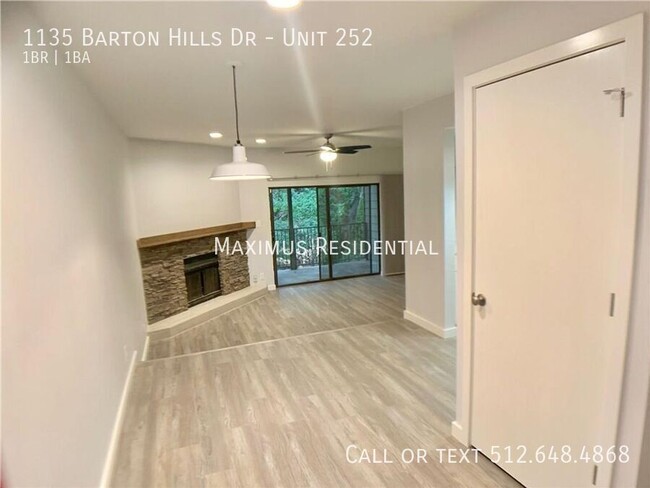 1135 Barton Hills Dr in Austin, TX - Building Photo - Building Photo