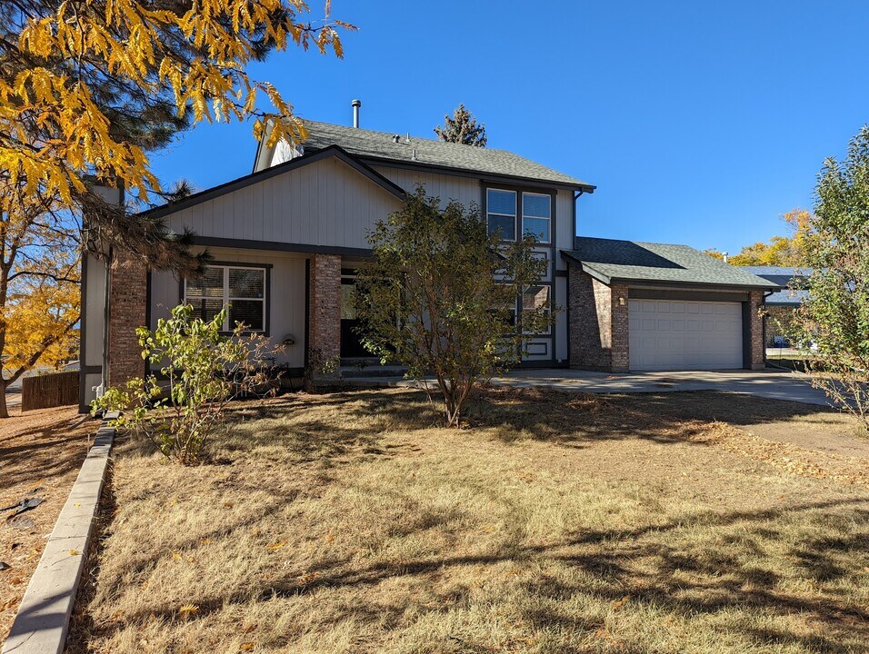 1993 S Pitkin St in Aurora, CO - Building Photo